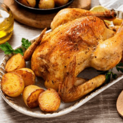 Poulet rôti aux herbes avec purée de pommes de terre